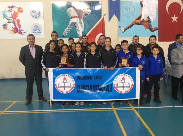 Okul Sporları Müsabakalarında Elbistan Ortaokulu Damgası